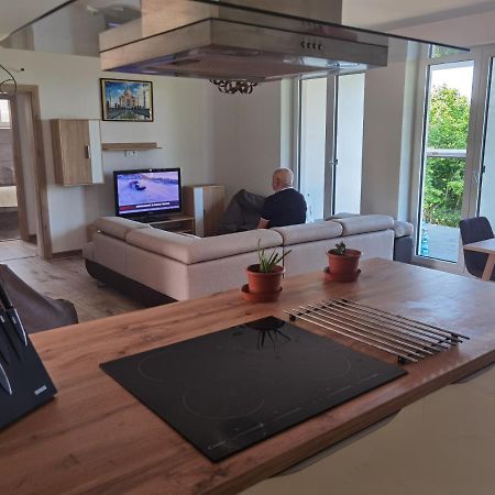 شقة Sunset House Piestany Cervena Veza Banka المظهر الخارجي الصورة