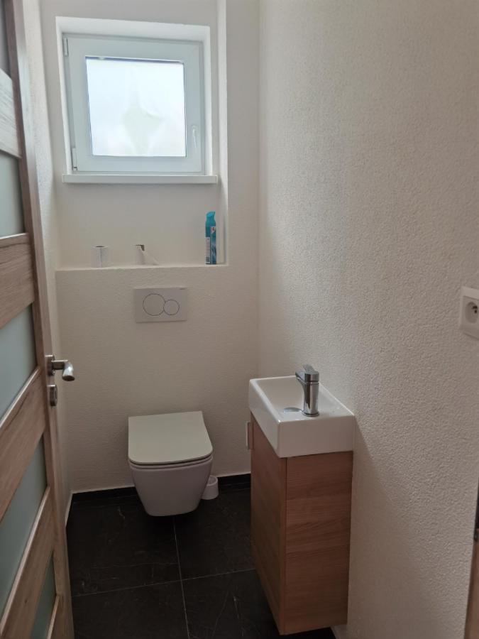 شقة Sunset House Piestany Cervena Veza Banka المظهر الخارجي الصورة